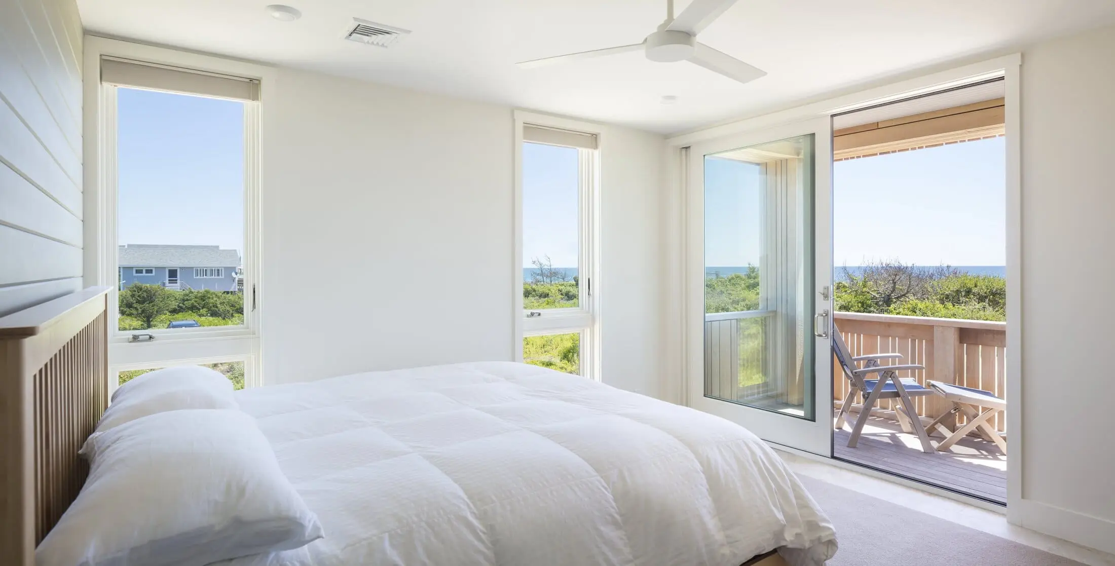 beach-master-bedroom