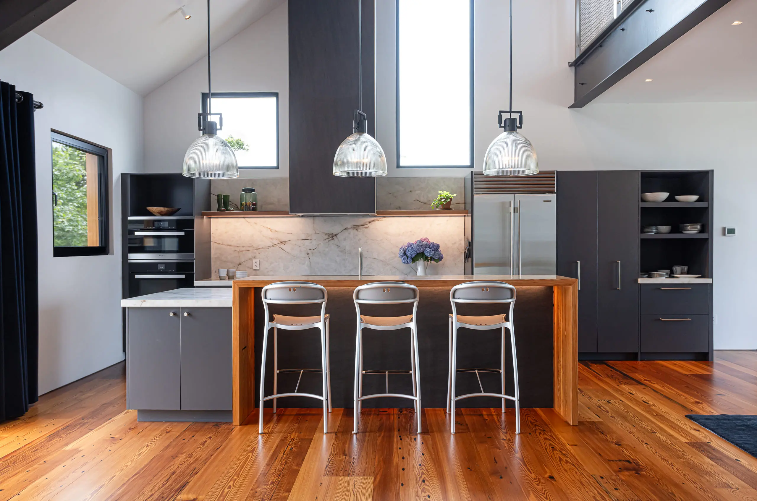 seapowet-kitchen-island-close