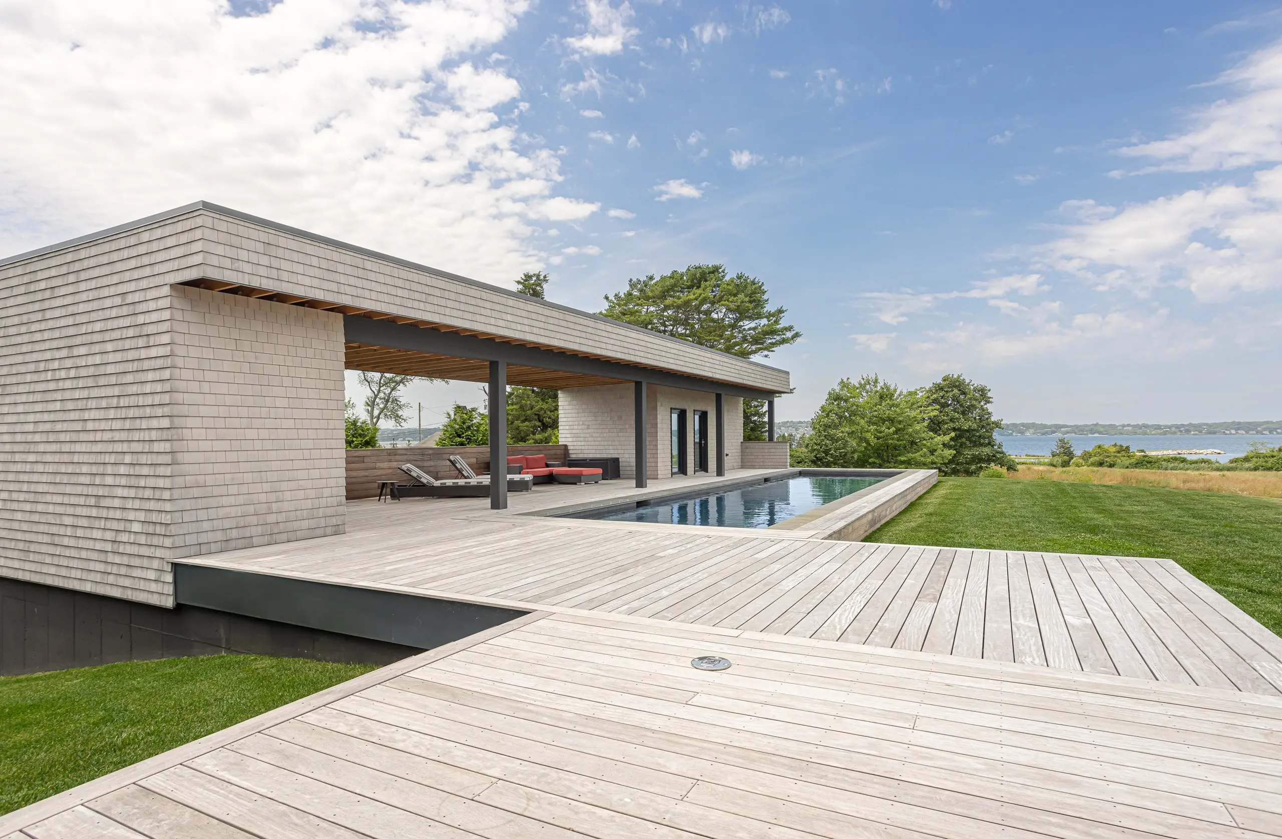 seapowet-pool-lower-deck