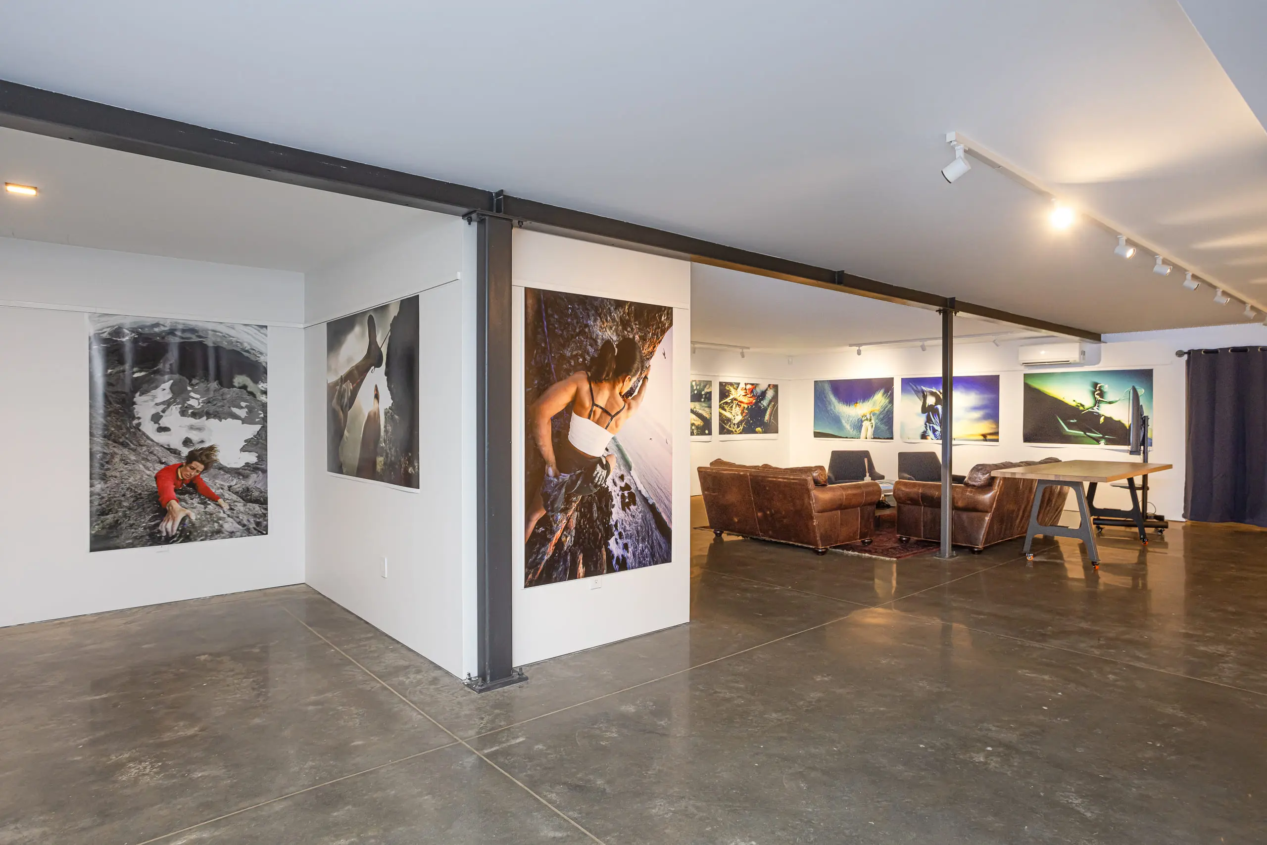 seapowet-downstairs-gallery